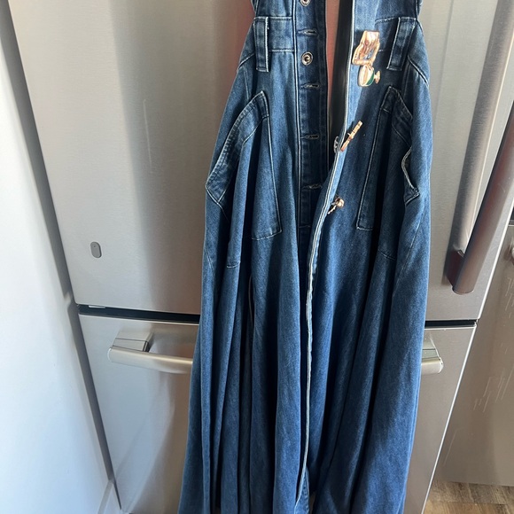 Urban Revivo Denim Dress - Picture 5 of 7